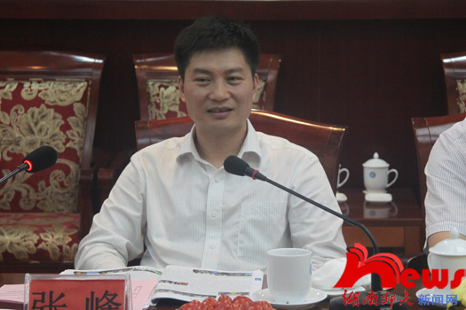 湖南师大自考：上海外国语大学副校长张峰一行来校访问(图2)