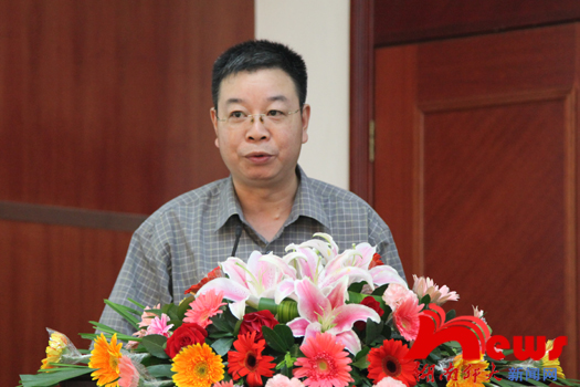我校举行省大学生思想政治教育特色建设项目考核验收汇报会(图5)