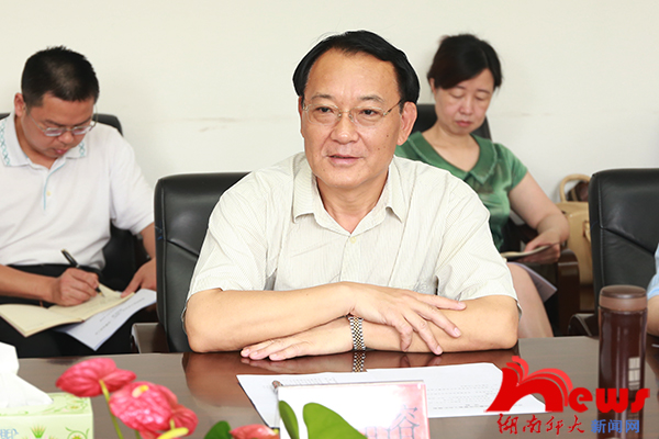 省委教育实践活动办来校督查反对“四风”、边整边改工作(图4)