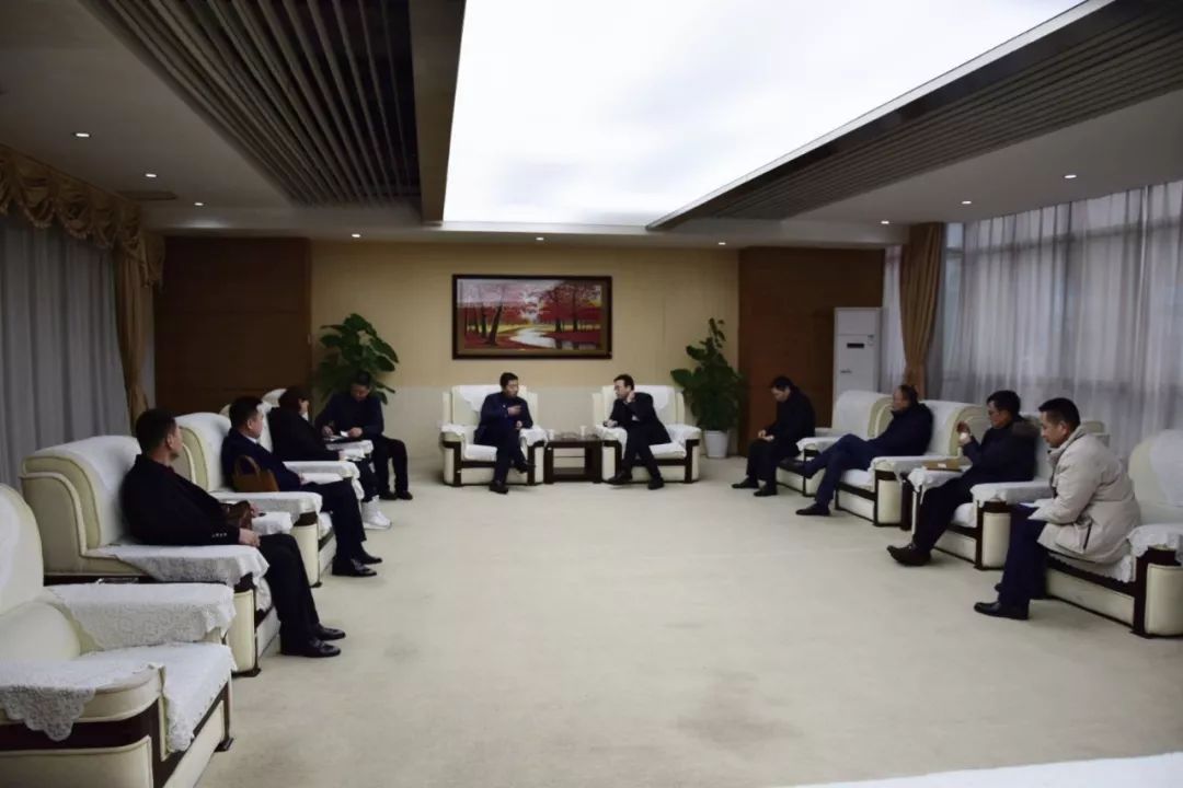 国网(湖南)电动汽车服务有限公司领导一行到访华自科技探寻新能源领域合作方向(图1)